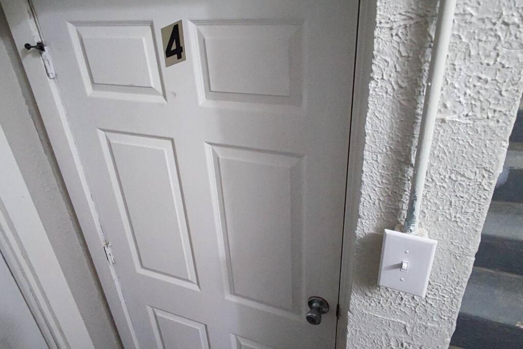 Spacious Suite Close To Downtown Indy/ King Bed Indianapolis Exterior foto