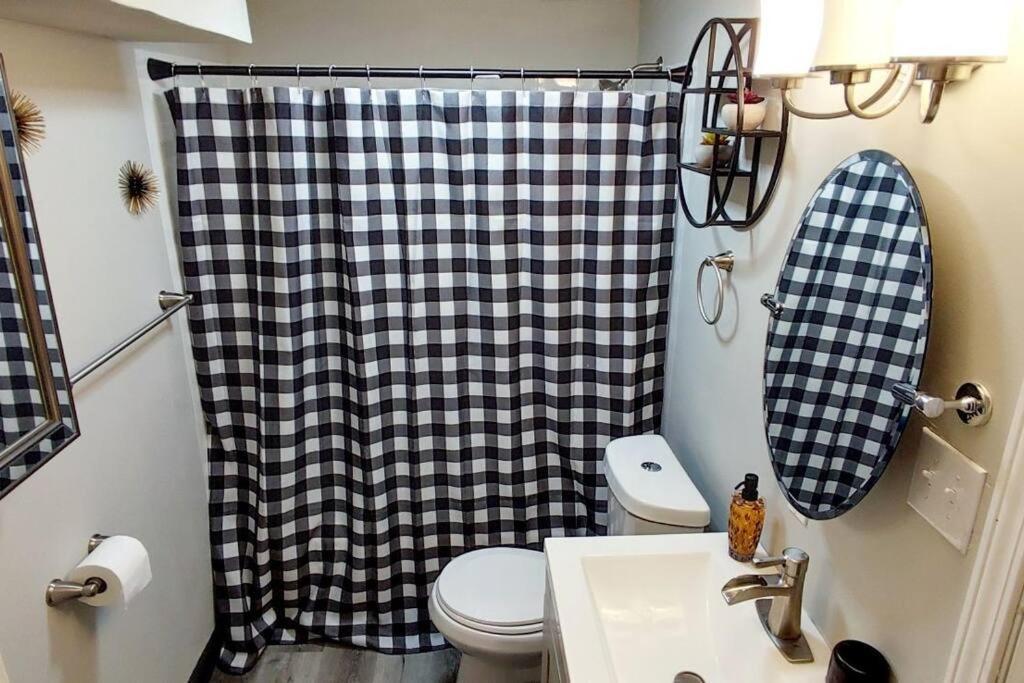 Spacious Suite Close To Downtown Indy/ King Bed Indianapolis Exterior foto