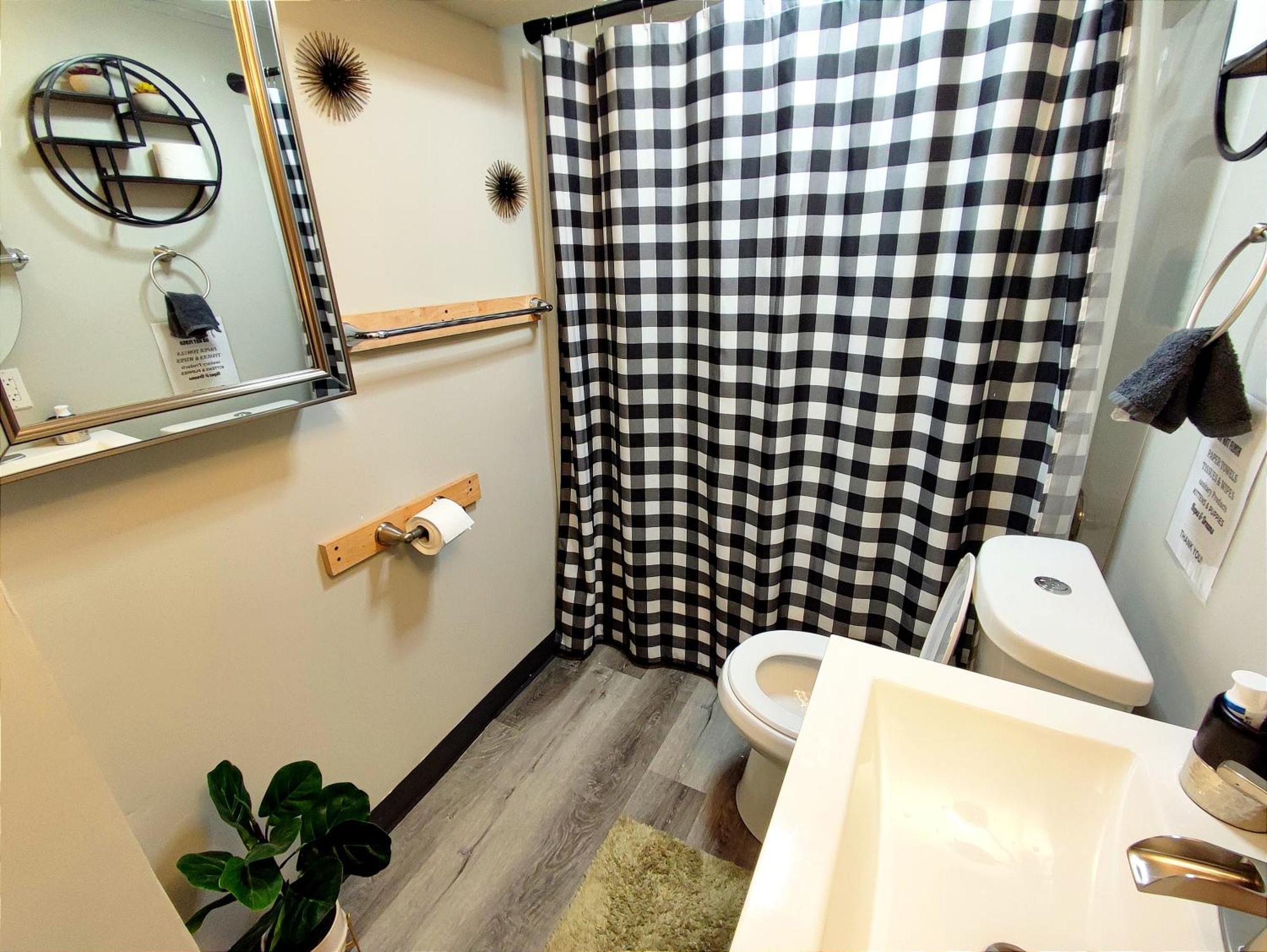 Spacious Suite Close To Downtown Indy/ King Bed Indianapolis Exterior foto